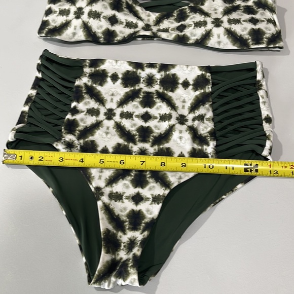 Women’s swimsuit Green Tie Dye High Rise Bikini Set completely reversible - Picture 8 of 16